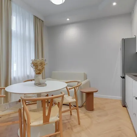 Helska By Downtown Apartamento *